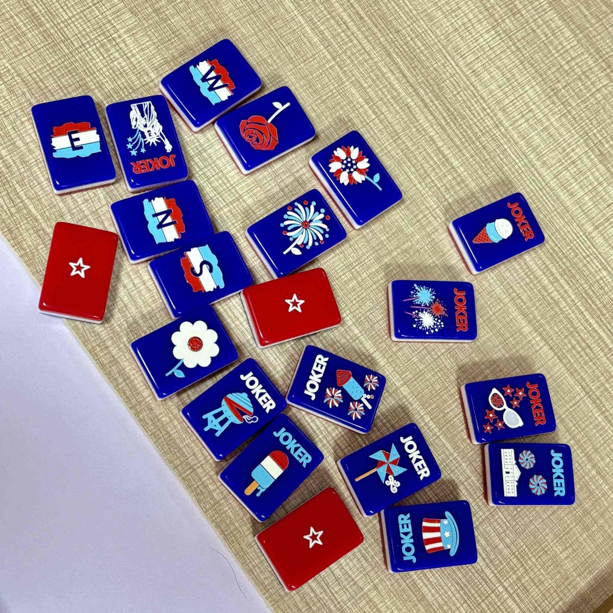 Valcrest™ Stars & Stripes American Mahjong Set – 160 Tiles